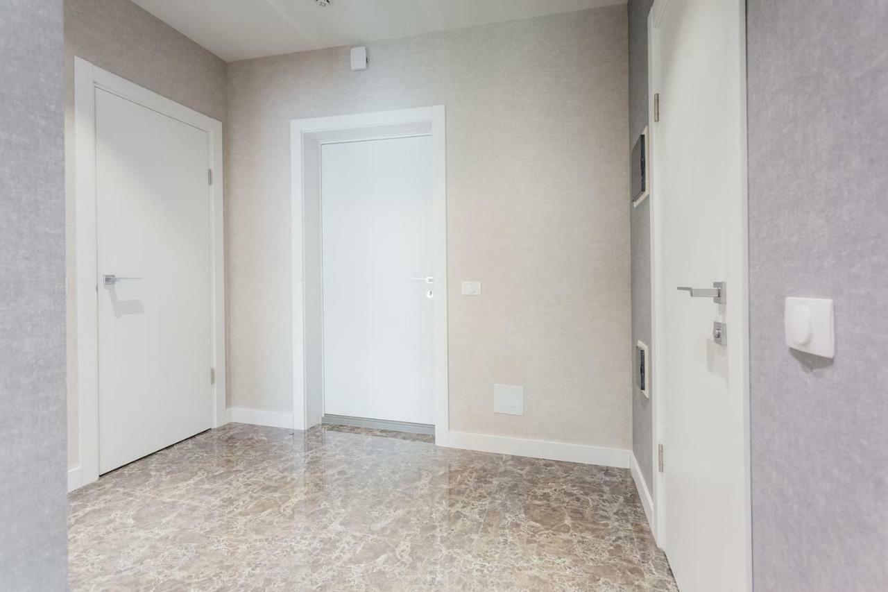 Красивая Квартира В Парке Kiev Extérieur photo